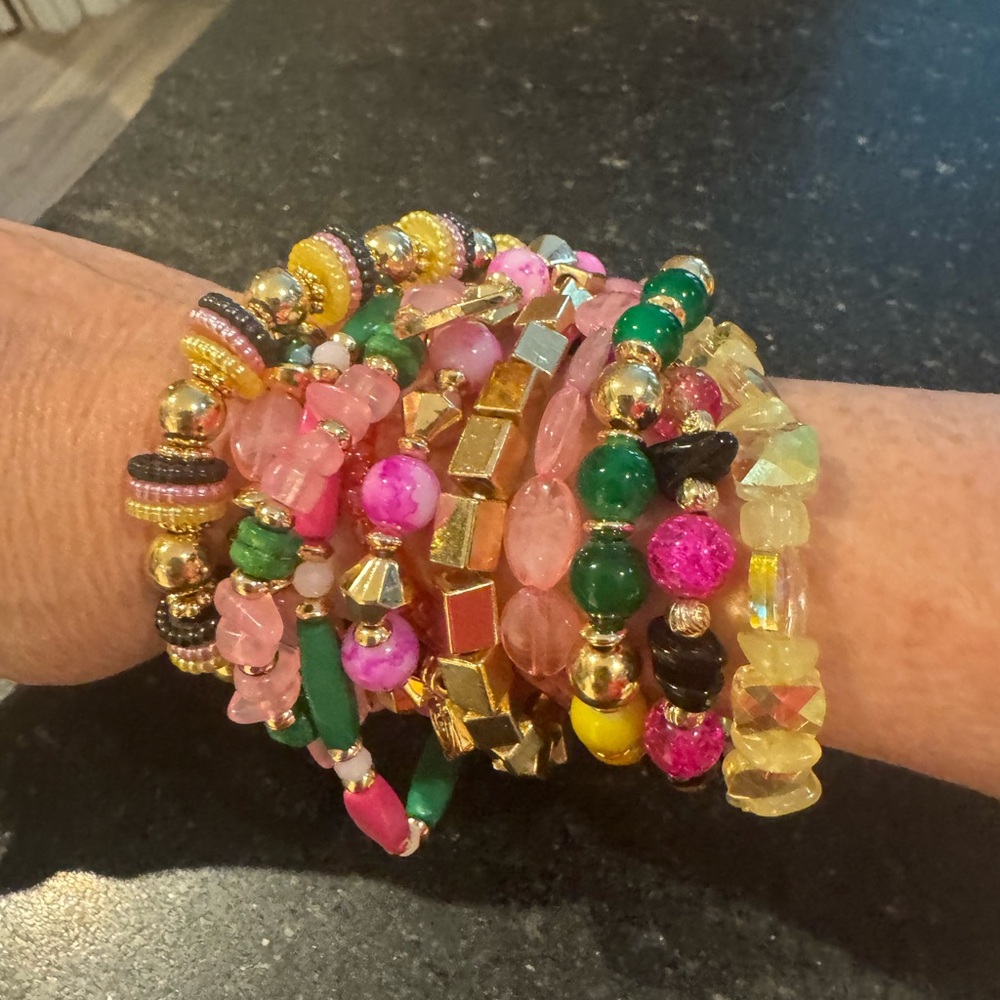 NWT set of 11 trendy stretch bracelets